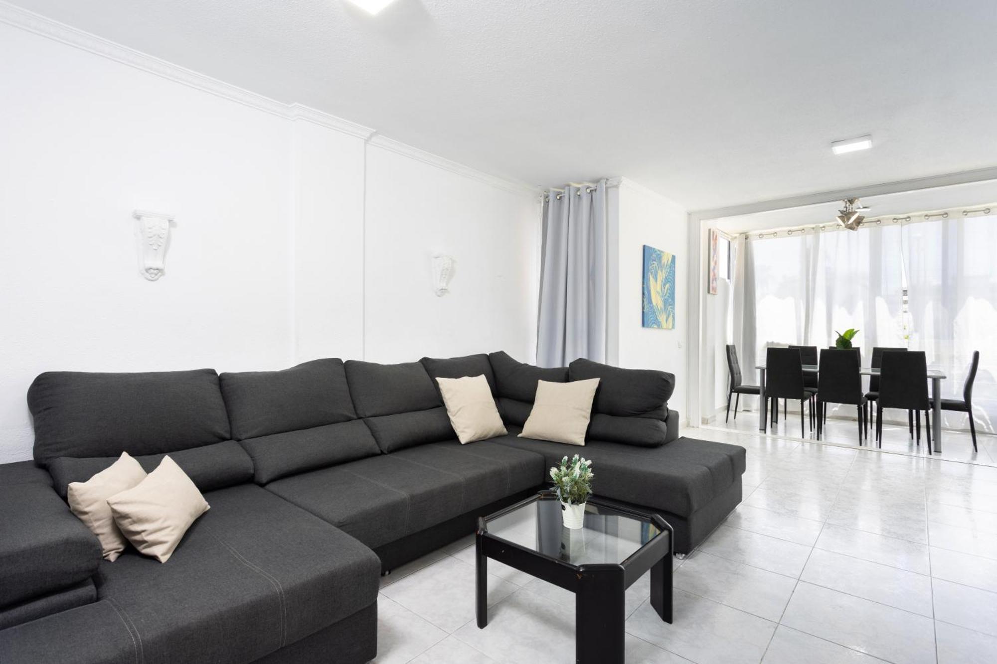 Classbnb - Three Spacious Apartments 150M From The Las Americas Promenade Arona  Εξωτερικό φωτογραφία